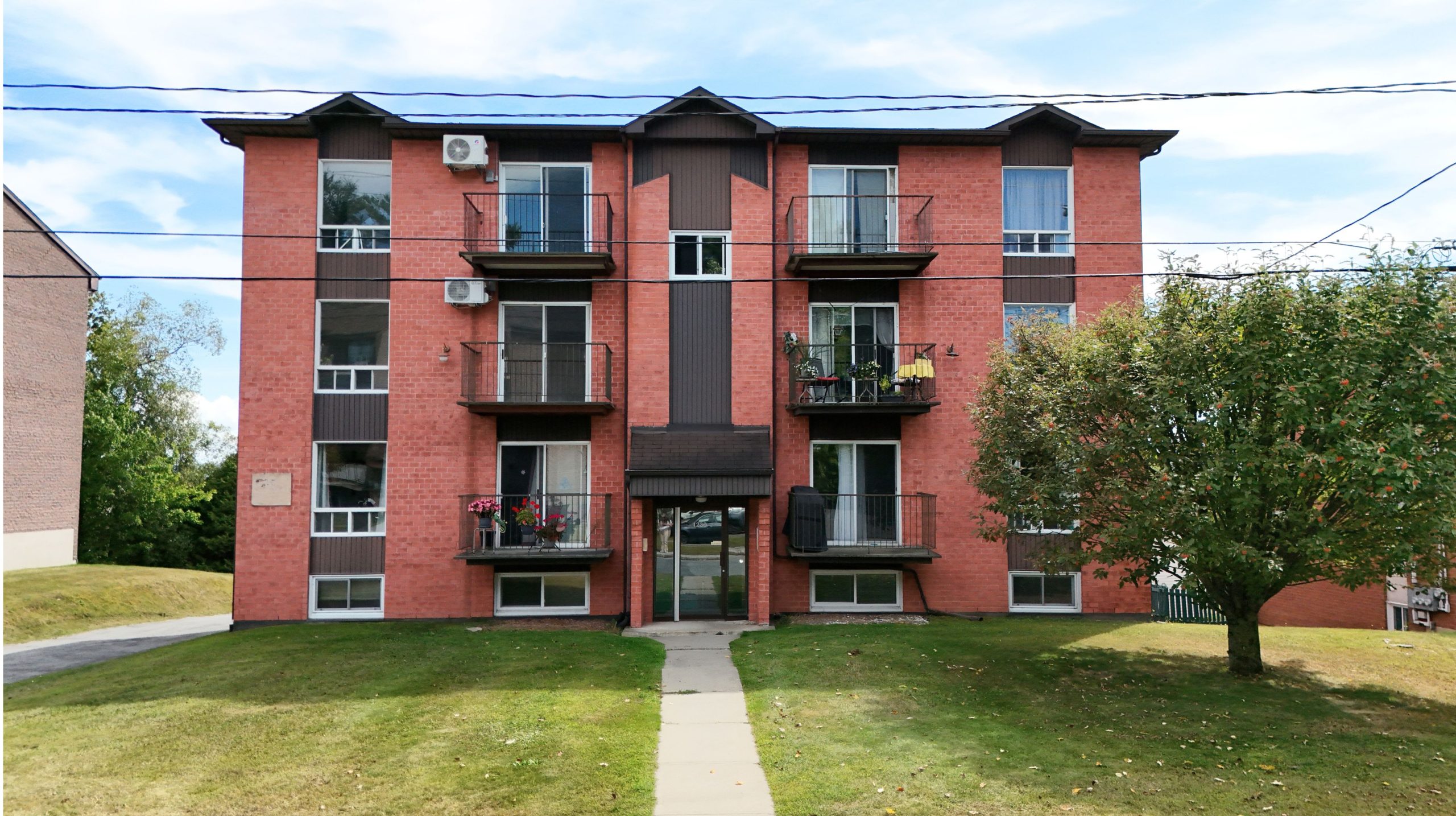1230 Champlain
